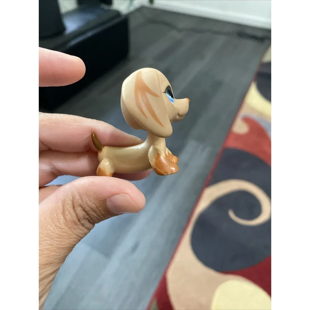 Authentic LPS Littlest Pet Shop Dachshund #1211 Blue Eyes TLC